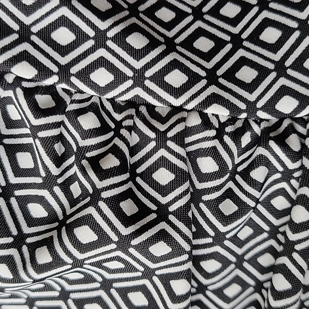 DKNY Swimsuit One Piece Black White Tummy Control Slimming Geometric Design Sz.L - Picture 15 of 16